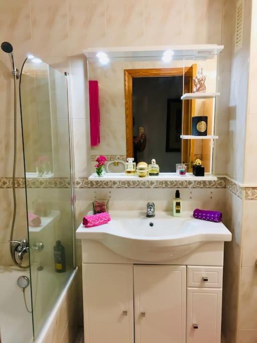 Penthouse At Rincon! Wifi, Parking And Pets Free *