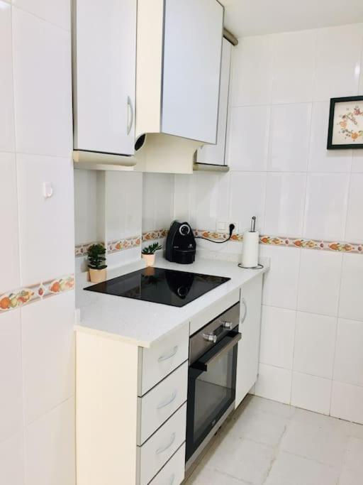 Penthouse At Rincon! Wifi, Parking And Pets Free Apartment