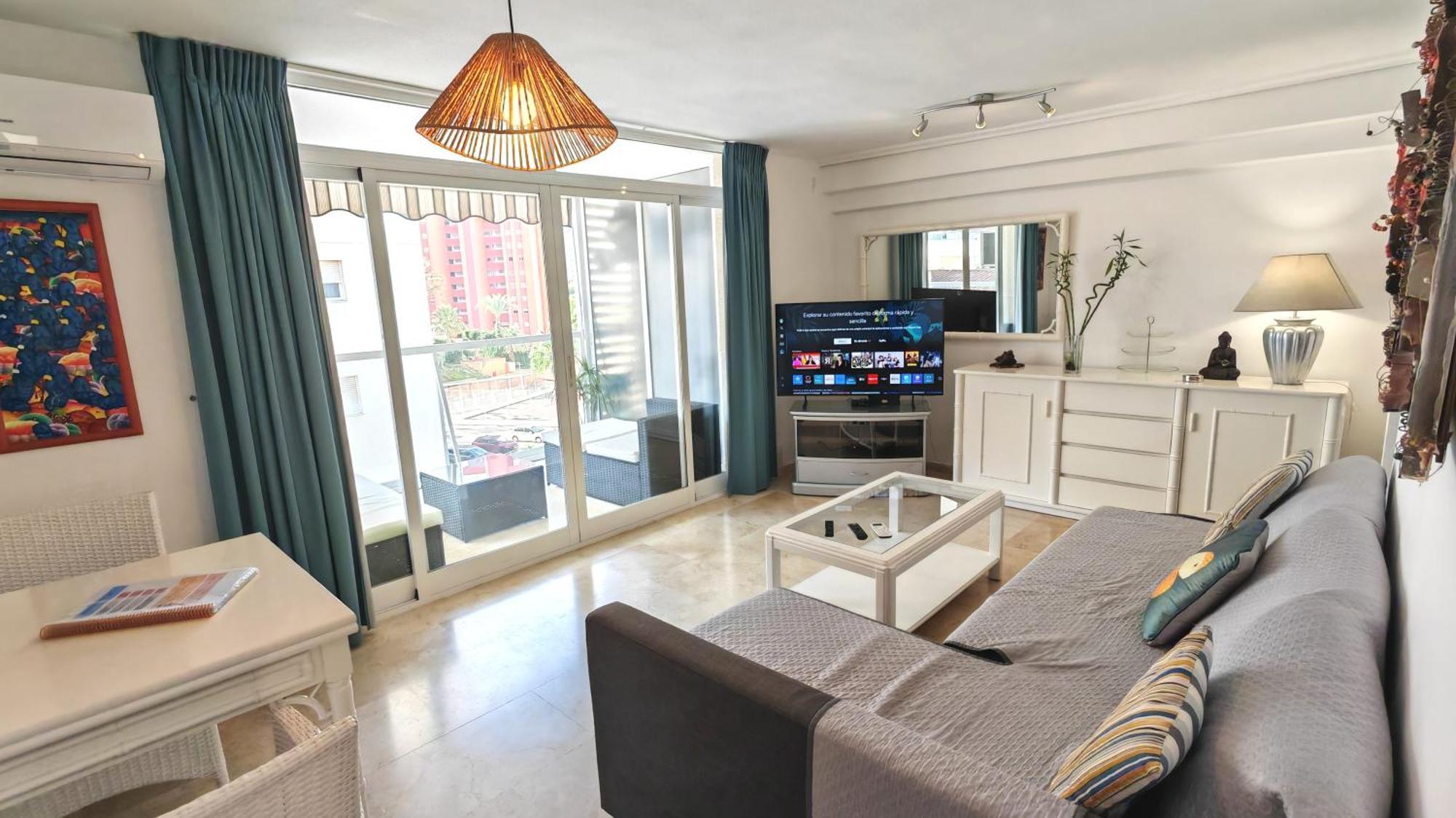 Penthouse At Rincon! Wifi, Parking And Pets Free Apartment *